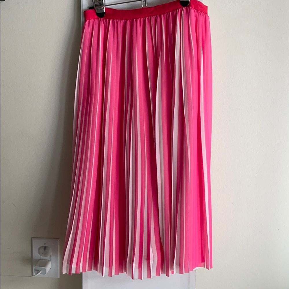 Sz 4 j. Crew pleated skirt, pink with white
